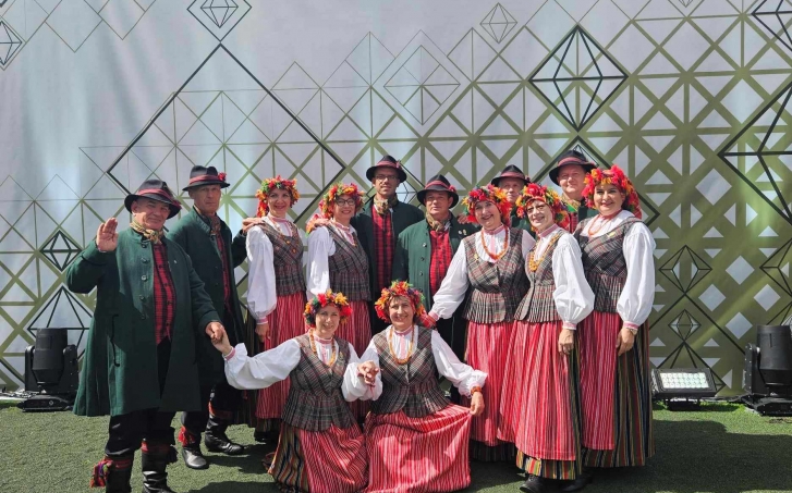 Vadovė Loreta LIDEIKIENĖ
